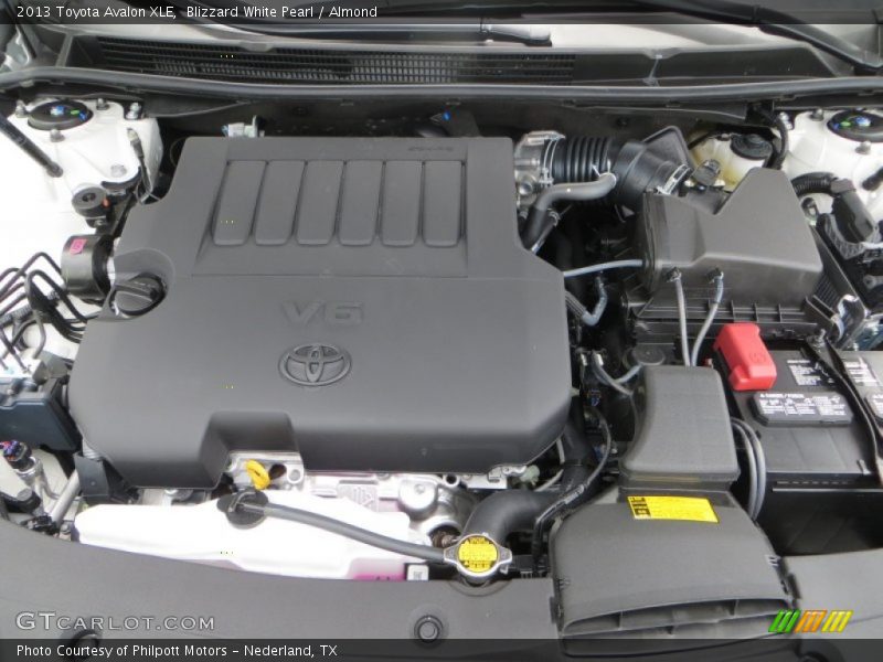 Blizzard White Pearl / Almond 2013 Toyota Avalon XLE