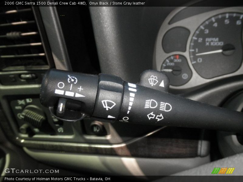 Onyx Black / Stone Gray leather 2006 GMC Sierra 1500 Denali Crew Cab 4WD