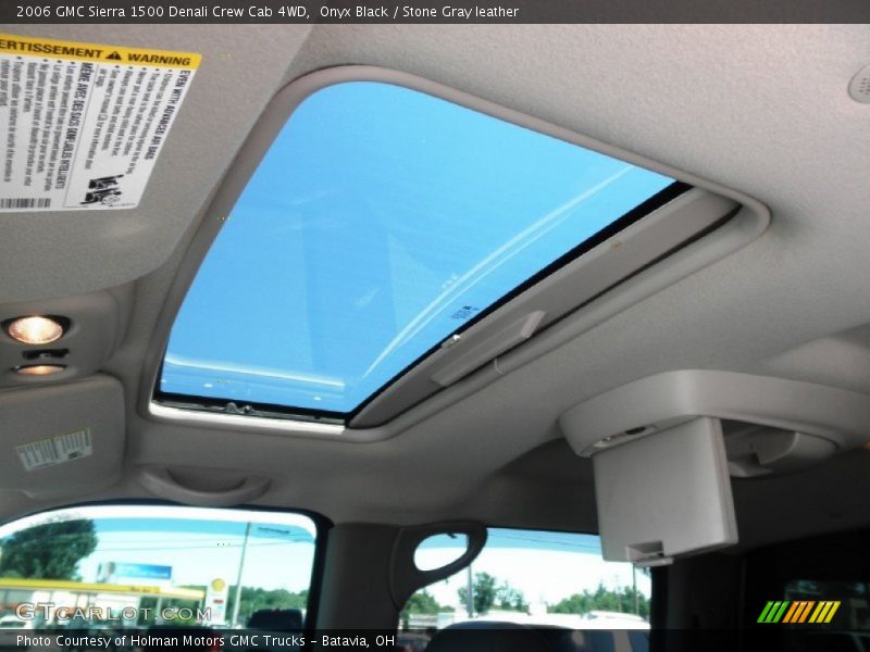 Onyx Black / Stone Gray leather 2006 GMC Sierra 1500 Denali Crew Cab 4WD