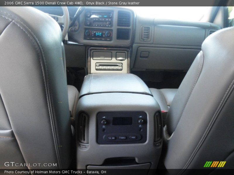 Onyx Black / Stone Gray leather 2006 GMC Sierra 1500 Denali Crew Cab 4WD