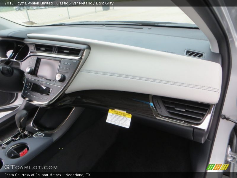 Classic Silver Metallic / Light Gray 2013 Toyota Avalon Limited