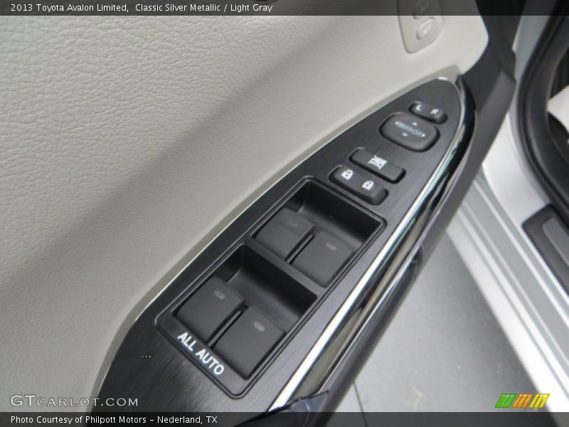 Classic Silver Metallic / Light Gray 2013 Toyota Avalon Limited