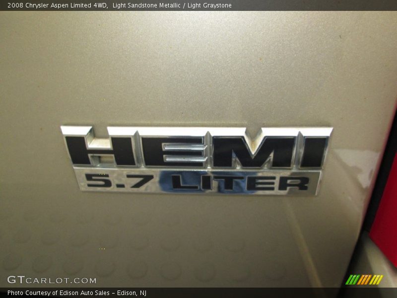 Light Sandstone Metallic / Light Graystone 2008 Chrysler Aspen Limited 4WD