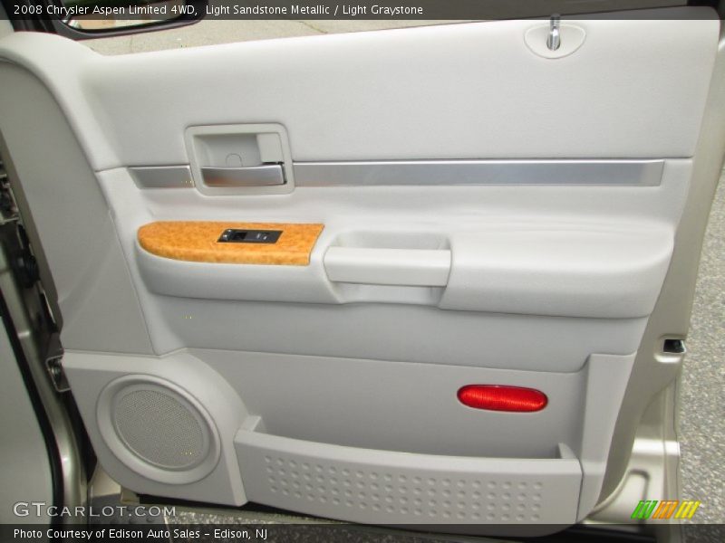 Light Sandstone Metallic / Light Graystone 2008 Chrysler Aspen Limited 4WD