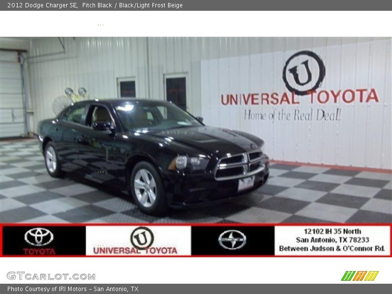 Pitch Black / Black/Light Frost Beige 2012 Dodge Charger SE