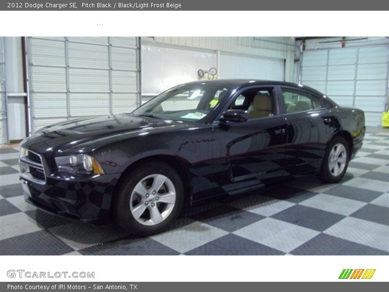 Pitch Black / Black/Light Frost Beige 2012 Dodge Charger SE