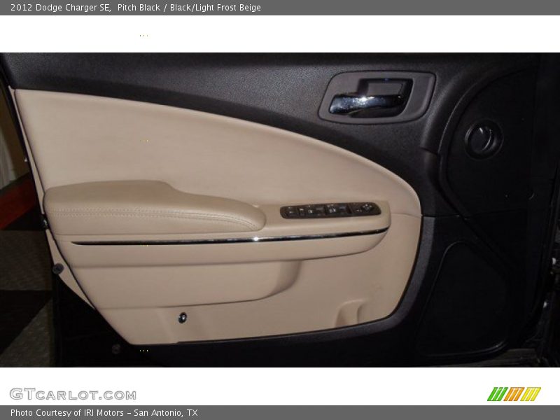 Pitch Black / Black/Light Frost Beige 2012 Dodge Charger SE