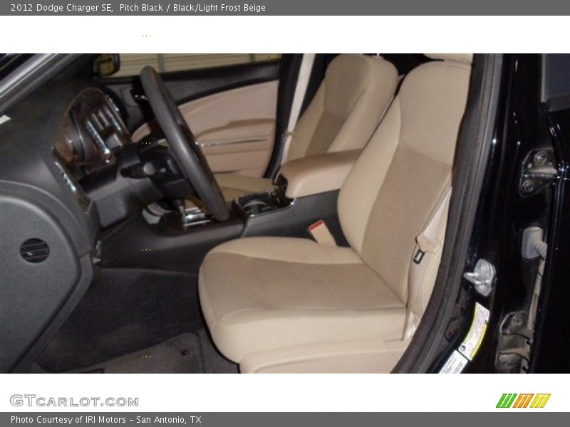Pitch Black / Black/Light Frost Beige 2012 Dodge Charger SE