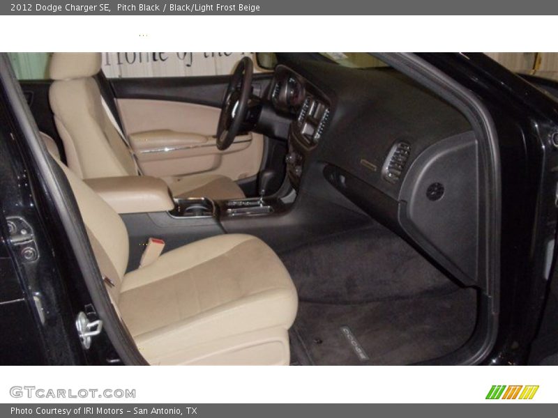 Pitch Black / Black/Light Frost Beige 2012 Dodge Charger SE