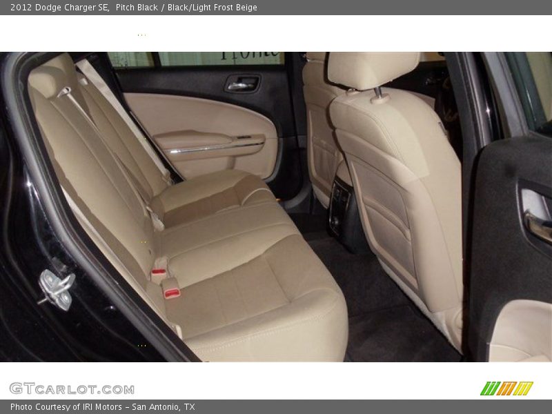 Pitch Black / Black/Light Frost Beige 2012 Dodge Charger SE