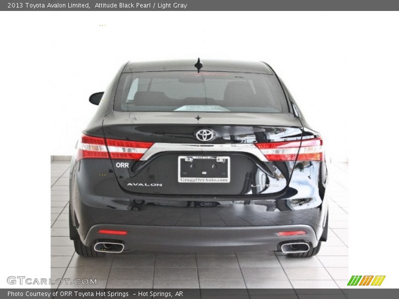 Attitude Black Pearl / Light Gray 2013 Toyota Avalon Limited