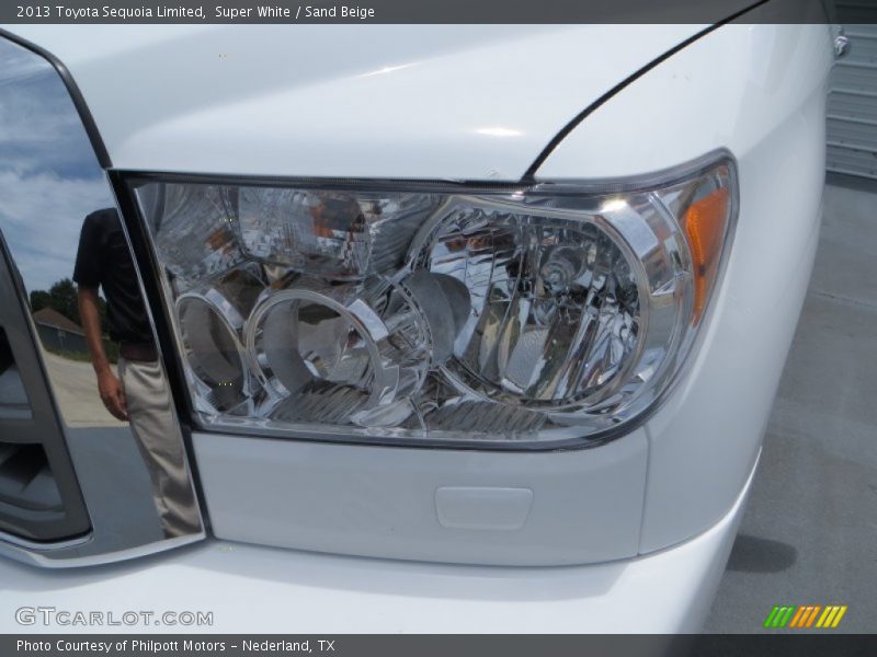 Super White / Sand Beige 2013 Toyota Sequoia Limited