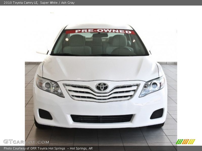 Super White / Ash Gray 2010 Toyota Camry LE