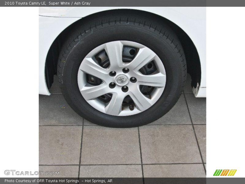 Super White / Ash Gray 2010 Toyota Camry LE