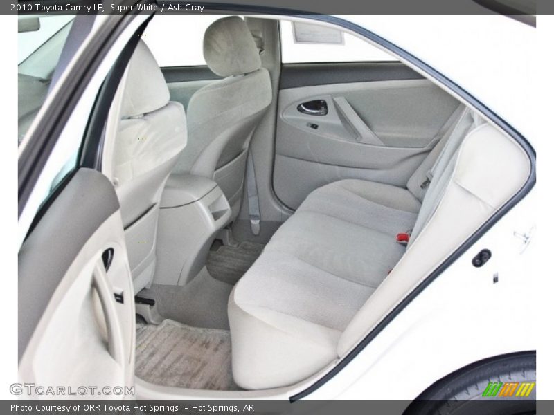 Super White / Ash Gray 2010 Toyota Camry LE
