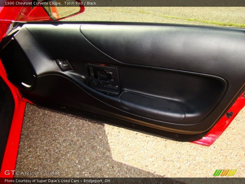 Torch Red / Black 1996 Chevrolet Corvette Coupe