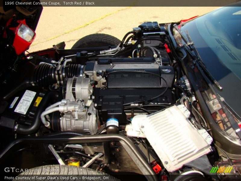 Torch Red / Black 1996 Chevrolet Corvette Coupe