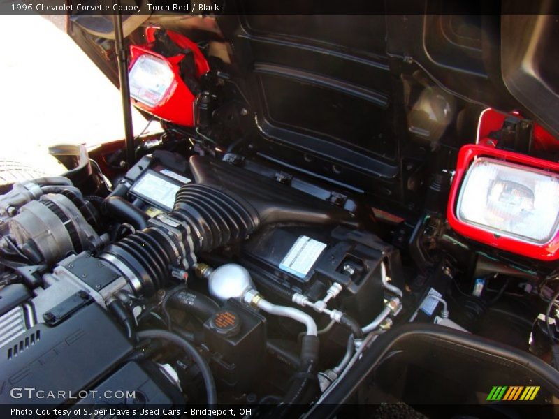 Torch Red / Black 1996 Chevrolet Corvette Coupe