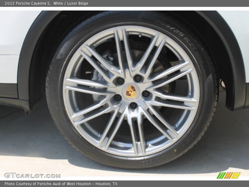  2013 Cayenne S Wheel