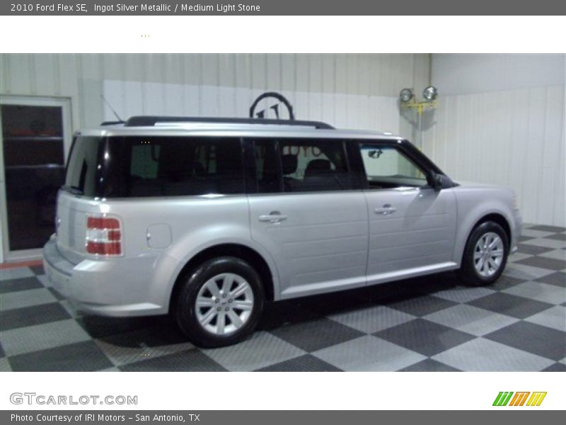 Ingot Silver Metallic / Medium Light Stone 2010 Ford Flex SE