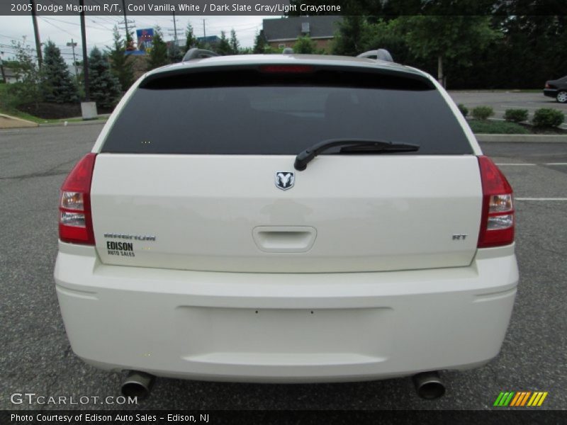 Cool Vanilla White / Dark Slate Gray/Light Graystone 2005 Dodge Magnum R/T