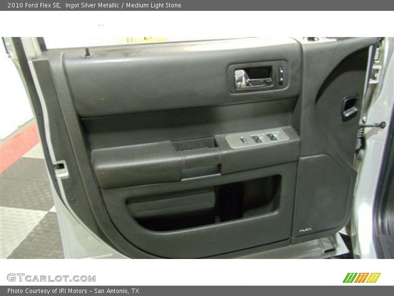 Ingot Silver Metallic / Medium Light Stone 2010 Ford Flex SE