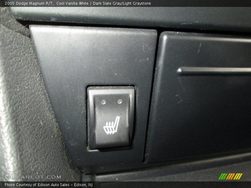Cool Vanilla White / Dark Slate Gray/Light Graystone 2005 Dodge Magnum R/T