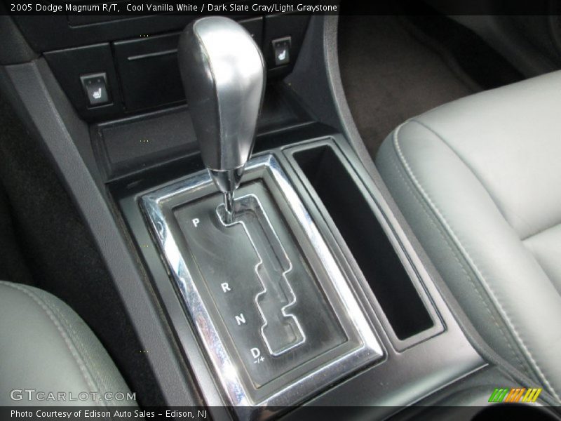 Cool Vanilla White / Dark Slate Gray/Light Graystone 2005 Dodge Magnum R/T