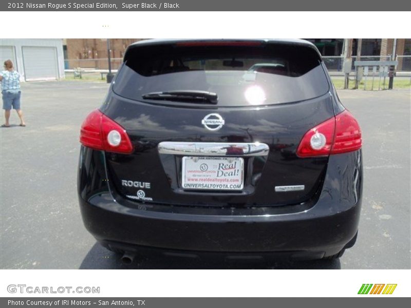 Super Black / Black 2012 Nissan Rogue S Special Edition