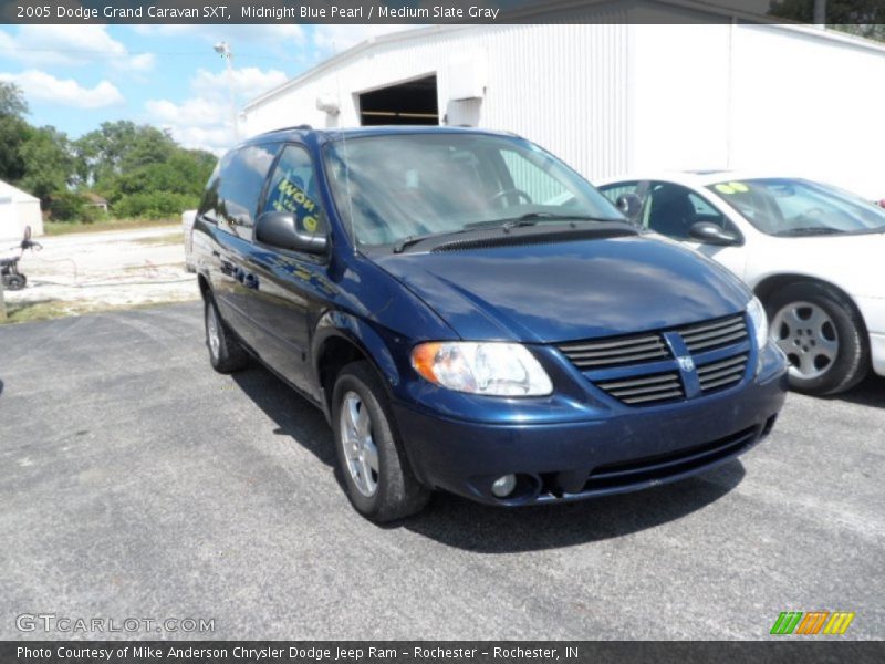 Midnight Blue Pearl / Medium Slate Gray 2005 Dodge Grand Caravan SXT