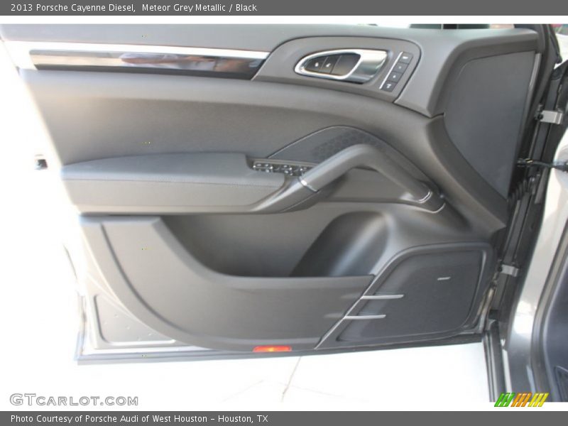 Meteor Grey Metallic / Black 2013 Porsche Cayenne Diesel