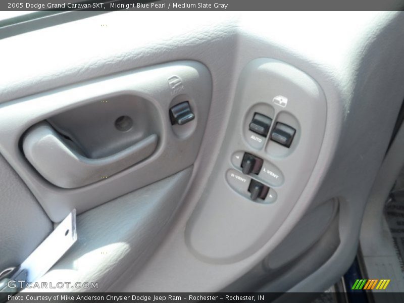 Midnight Blue Pearl / Medium Slate Gray 2005 Dodge Grand Caravan SXT