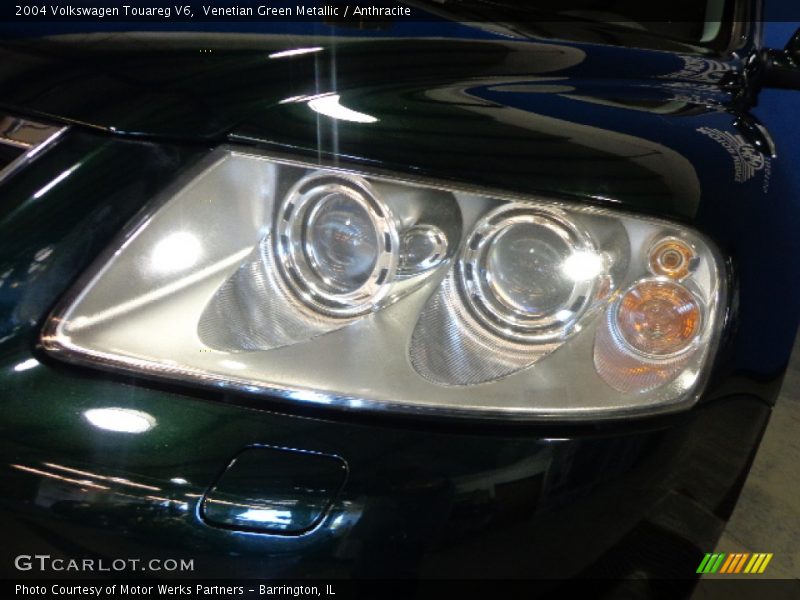 Venetian Green Metallic / Anthracite 2004 Volkswagen Touareg V6