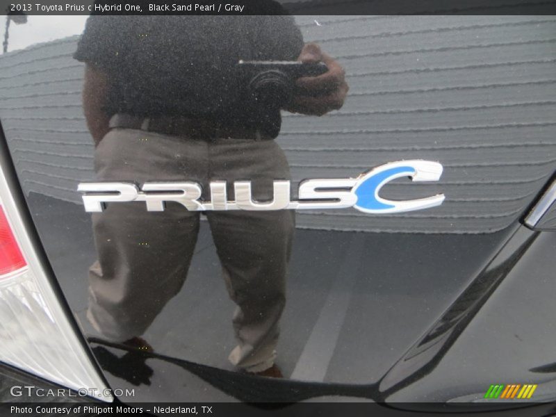  2013 Prius c Hybrid One Logo