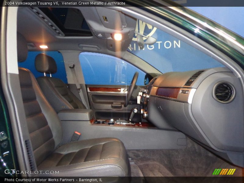 Venetian Green Metallic / Anthracite 2004 Volkswagen Touareg V6