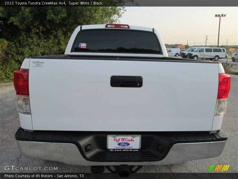 Super White / Black 2013 Toyota Tundra CrewMax 4x4