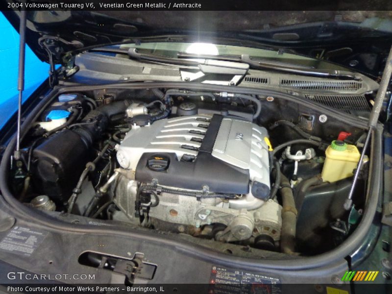 Venetian Green Metallic / Anthracite 2004 Volkswagen Touareg V6