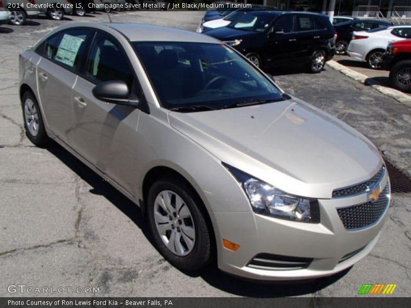 Champagne Silver Metallic / Jet Black/Medium Titanium 2014 Chevrolet Cruze LS