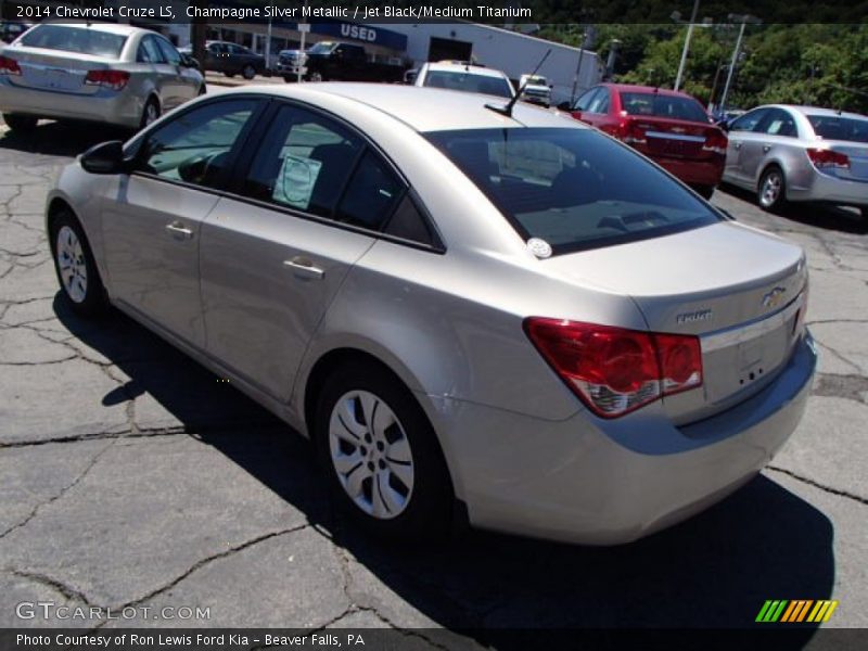 Champagne Silver Metallic / Jet Black/Medium Titanium 2014 Chevrolet Cruze LS