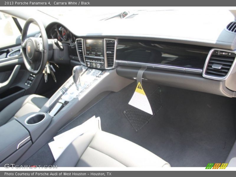 Carrara White / Black 2013 Porsche Panamera 4