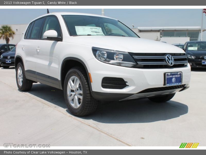 Candy White / Black 2013 Volkswagen Tiguan S