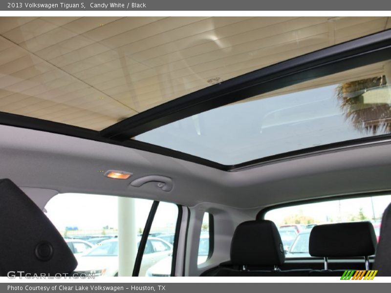 Candy White / Black 2013 Volkswagen Tiguan S