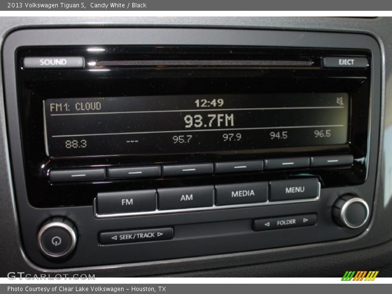 Candy White / Black 2013 Volkswagen Tiguan S
