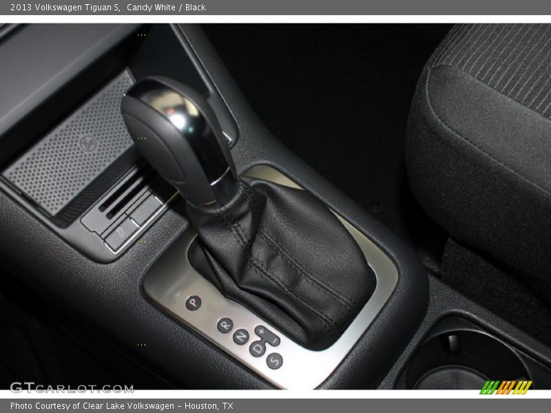 Candy White / Black 2013 Volkswagen Tiguan S