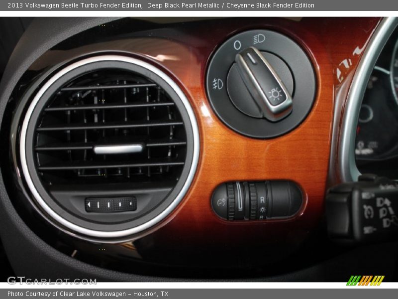 Deep Black Pearl Metallic / Cheyenne Black Fender Edition 2013 Volkswagen Beetle Turbo Fender Edition