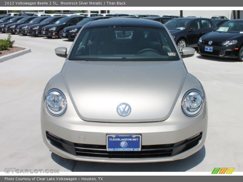 Moonrock Silver Metallic / Titan Black 2013 Volkswagen Beetle 2.5L
