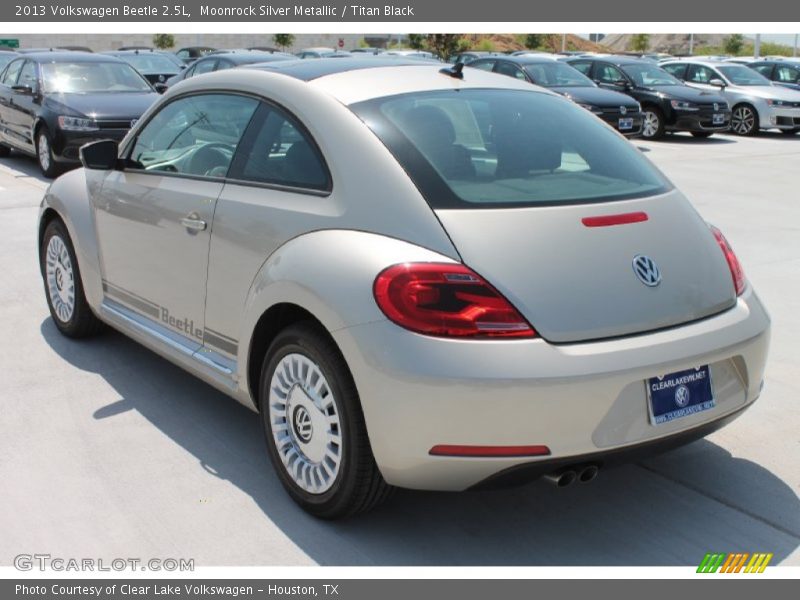Moonrock Silver Metallic / Titan Black 2013 Volkswagen Beetle 2.5L