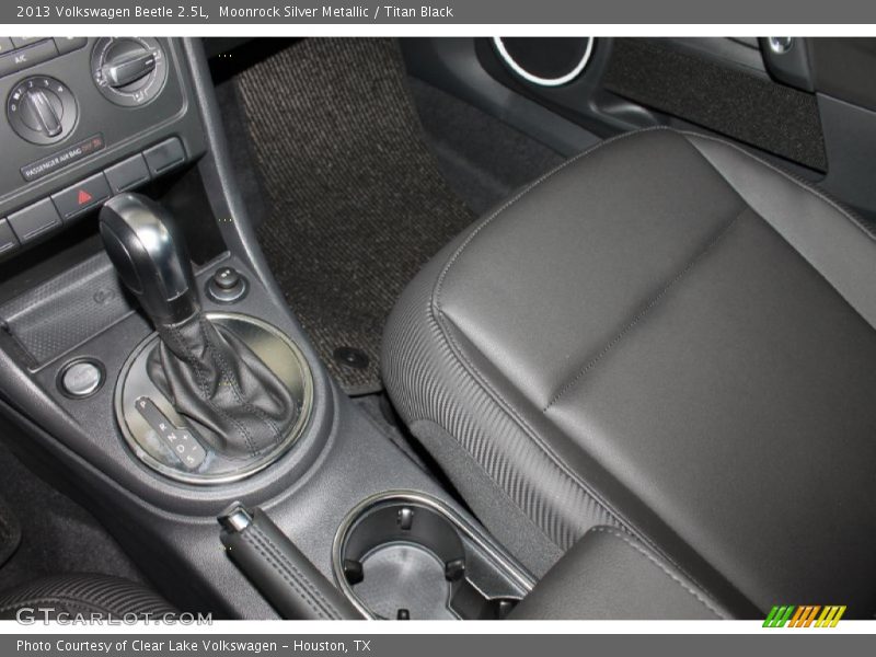Moonrock Silver Metallic / Titan Black 2013 Volkswagen Beetle 2.5L
