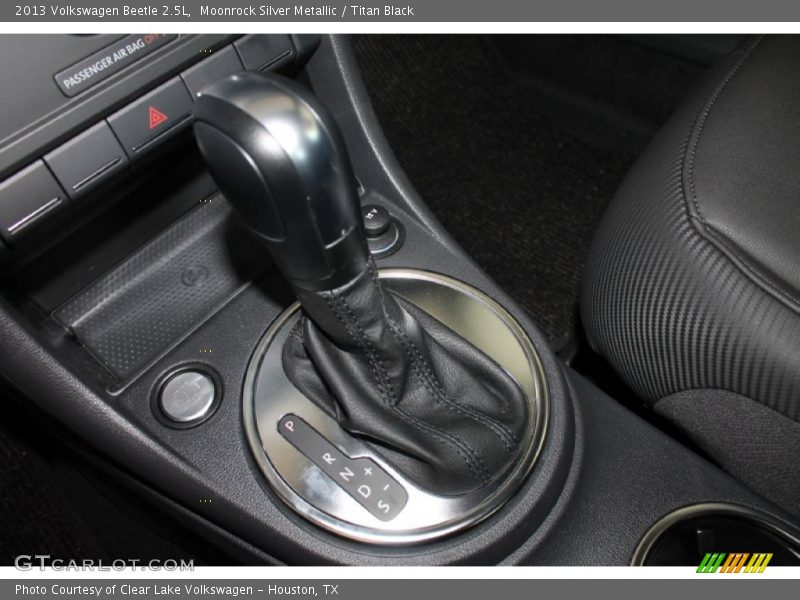 Moonrock Silver Metallic / Titan Black 2013 Volkswagen Beetle 2.5L