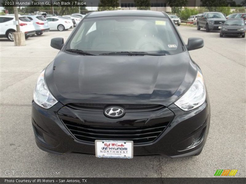 Ash Black / Taupe 2013 Hyundai Tucson GL